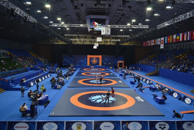 Попередні сутички Київського міжнародного турніру з боротьби